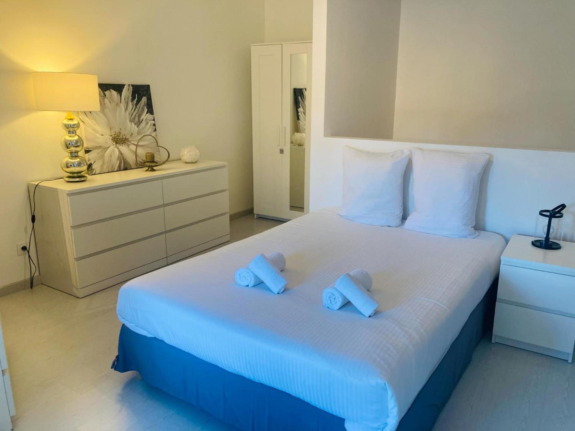 C’est une maison bleue Carcassonne Extérieur photo